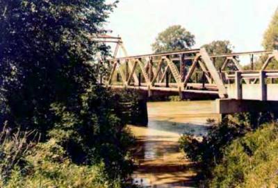 The original wooden Tallahatchie Bridge, which was burned and destroyed in a demonstration in 1972. 