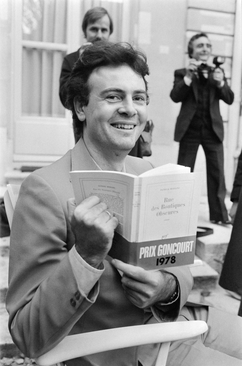 A young Patrick Modiano celebrates one of his earliest literary prizes, while still in his twenties.