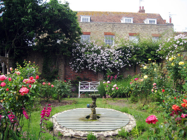 The gardens at Lamb House where James often relaxed. 