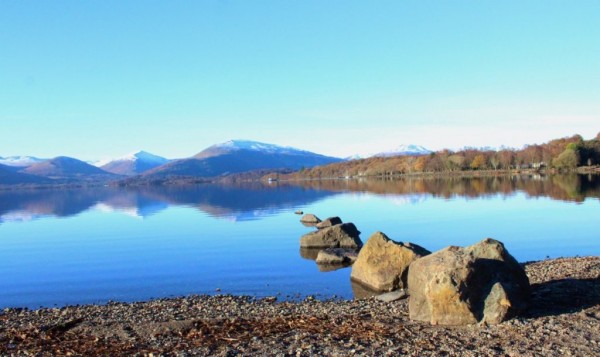 In his escape, robber Alex Paton goes to Balmaha, on the shores of Loch Lomond. 