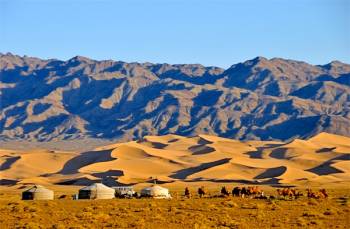 The Singing Dunes in Kongoryn Els in Mongolia, a destination of Julien, are also known as the "Field of Sleep."