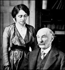 Thomas Hardy with his wife, Florence, in the mid-1920s.