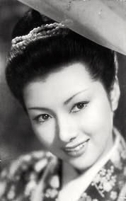 Takamine Hideko, a famous movie star, is the obvious model for Takane Hidako, for whom one maid works.