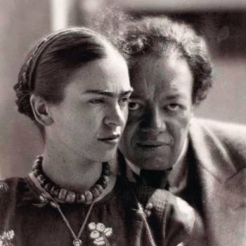 Frida Kahlo and Diego Rivera, her estranged husband during her trip to Paris.