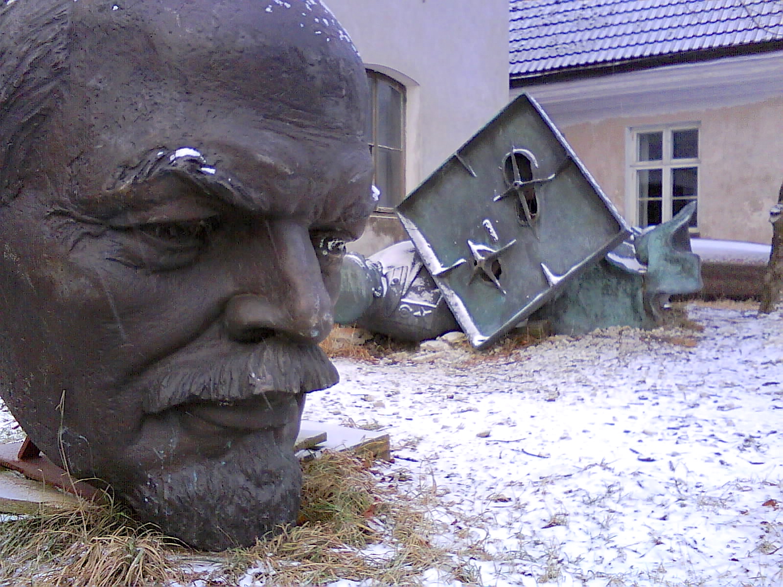 After the death of Lenin and the fall of his reputation, the head of a statue and one arm were deposited in an elementary school yard in Grosny, Chechnya.