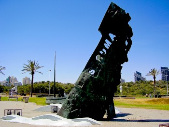 Memorial to the Struma Victims, created in Ashtod, Israel. 