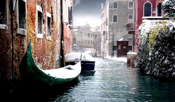 For Joseph Brodsky, the smell of frozen seaweed in Venice was synonymous with happiness, a surprise to the author.